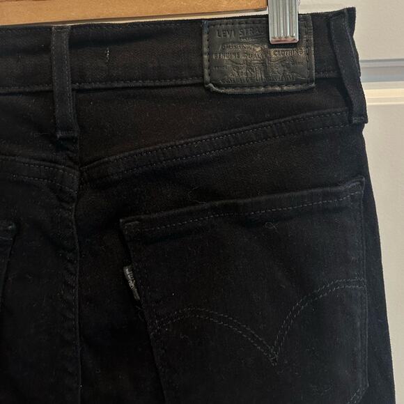 Levis Premium 724 High Rise Straight Crop Jeans - Picture 5 of 7